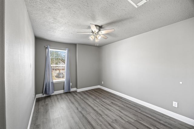 13718 Rural Oak Street, Houston, TX 77034