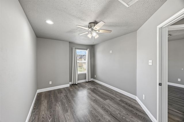 13718 Rural Oak Street, Houston, TX 77034