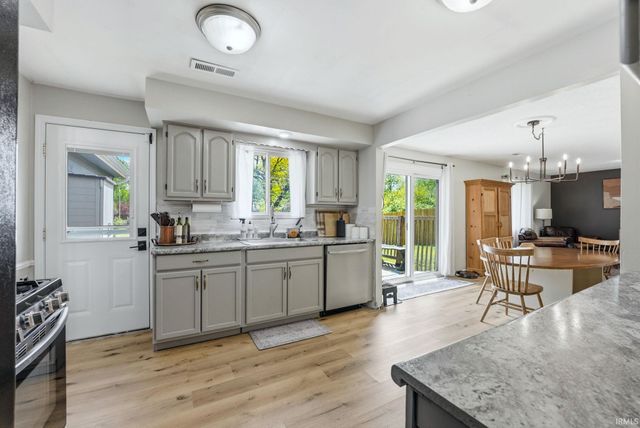 5006 Bahama Lane, Fort Wayne, IN 46815