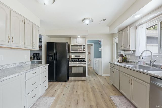 5006 Bahama Lane, Fort Wayne, IN 46815