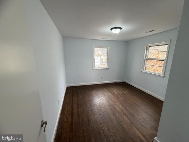 9704 BLAKE LN, Fairfax, VA 22031