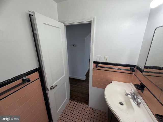 9704 BLAKE LN, Fairfax, VA 22031