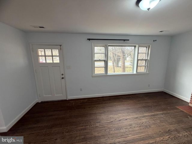 9704 BLAKE LN, Fairfax, VA 22031