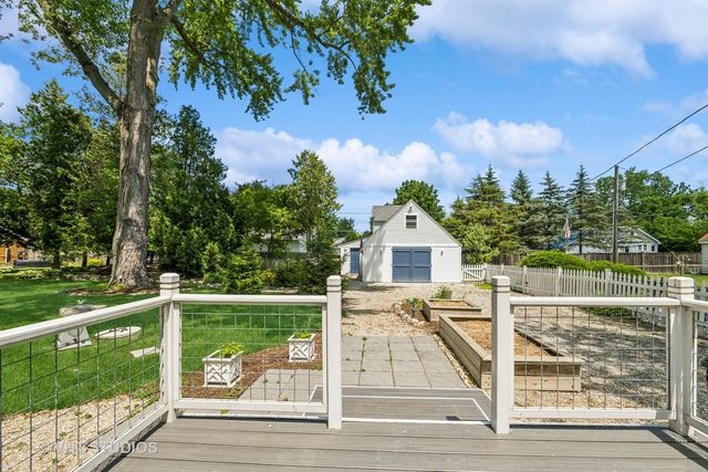 25030 W Fox Avenue, Antioch, IL 60002