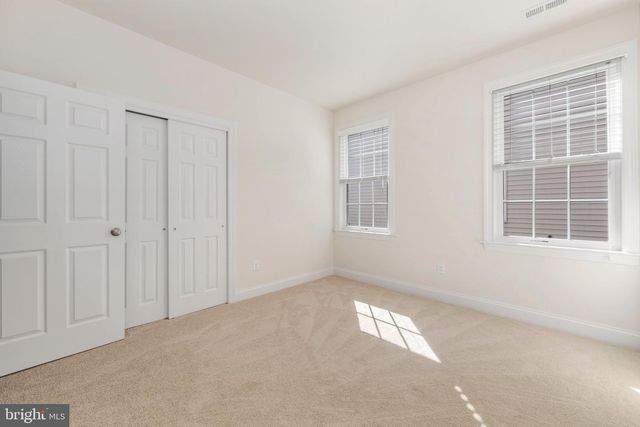 4 BEDFORD DR, Medford, NJ 08055