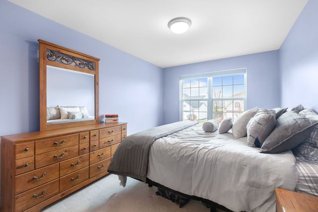 105 N Inverness Court, Round Lake, IL 60073