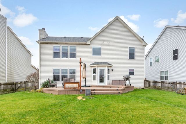 105 N Inverness Court, Round Lake, IL 60073