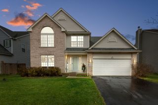 105 N Inverness Court, Round Lake, IL 60073