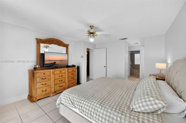 11038 SW 148th Place, Miami, FL 33196