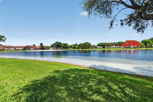 11038 SW 148th Place, Miami, FL 33196