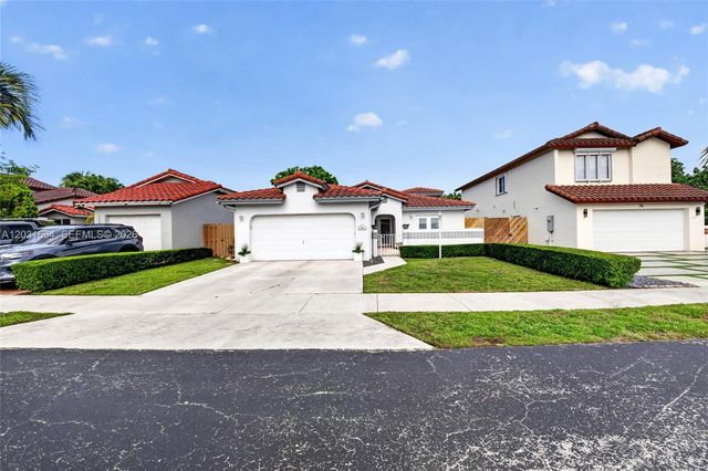11038 SW 148th Place, Miami, FL 33196