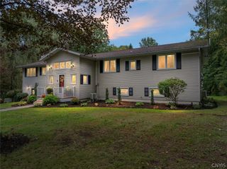 4200 Saint John Drive, Onondaga, NY 13215