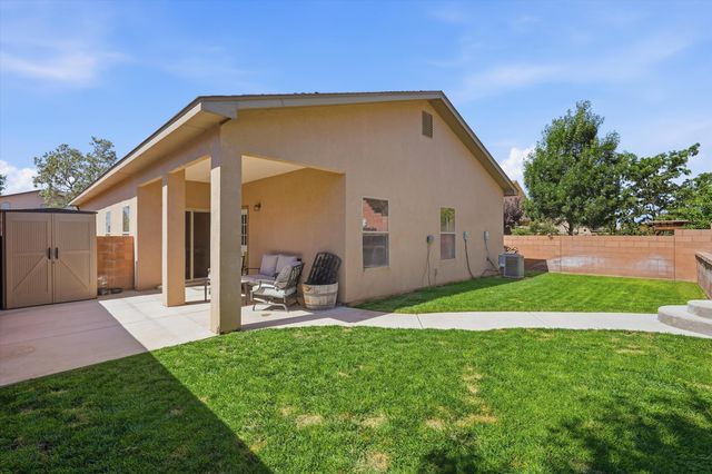 6227 Nueva Espana Road NW, Albuquerque, NM 87114