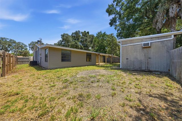 3104 GARDEN ROAD, Eustis, FL 32726