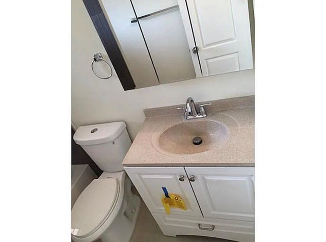 1290 NE 119th St 1B, Miami, FL 33161