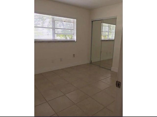 1290 NE 119th St 1B, Miami, FL 33161