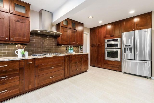 4994 Henderson Heights Road, Columbus, OH 43220