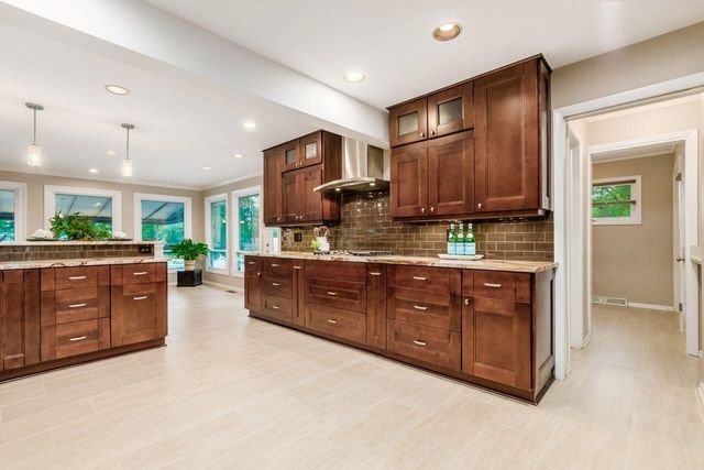 4994 Henderson Heights Road, Columbus, OH 43220