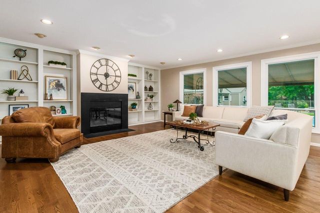 4994 Henderson Heights Road, Columbus, OH 43220