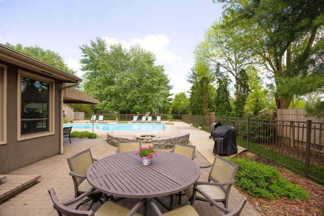 4994 Henderson Heights Road, Columbus, OH 43220
