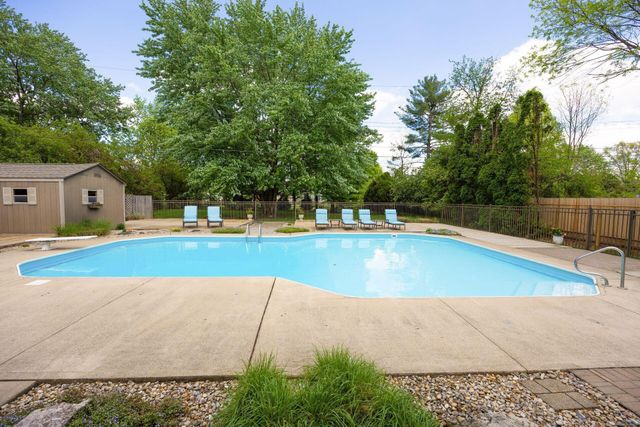 4994 Henderson Heights Road, Columbus, OH 43220