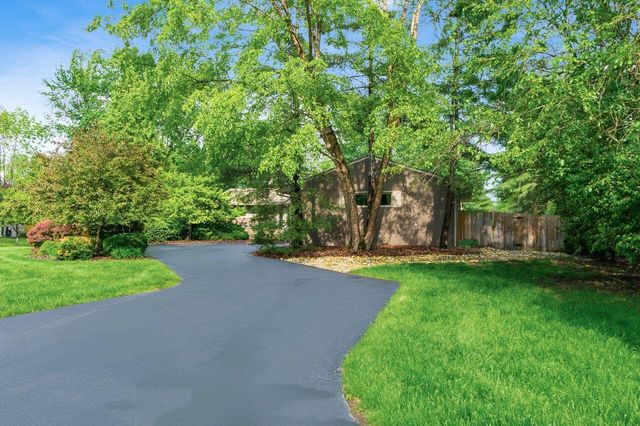 4994 Henderson Heights Road, Columbus, OH 43220