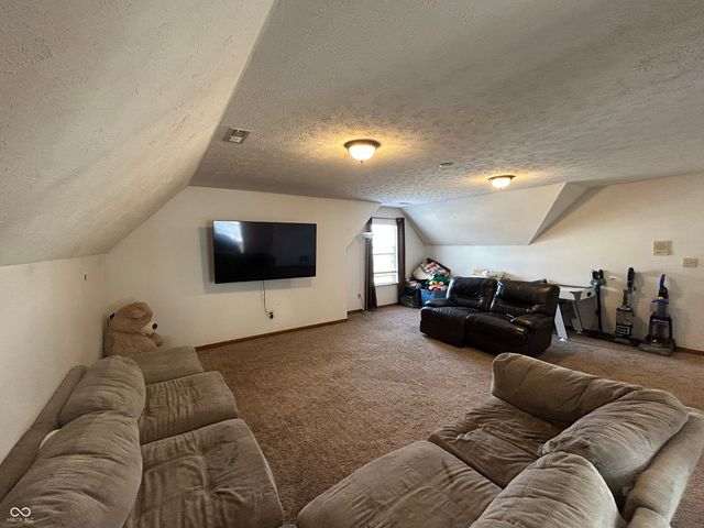 11723 Crab Apple Road, Indianapolis, IN 46239