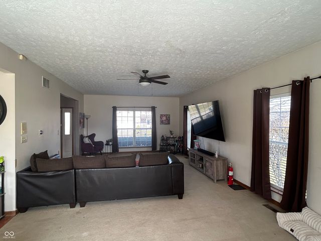 11723 Crab Apple Road, Indianapolis, IN 46239