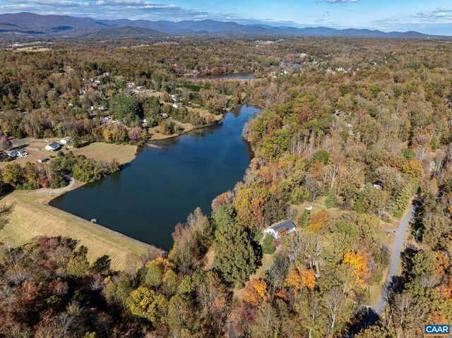 736 JONQUIL RD, Ruckersville, VA 22968