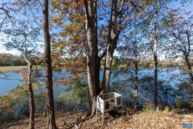 736 JONQUIL RD, Ruckersville, VA 22968