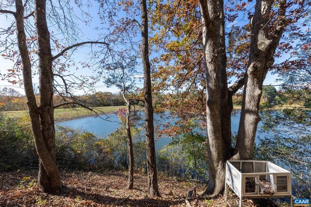 736 JONQUIL RD, Ruckersville, VA 22968