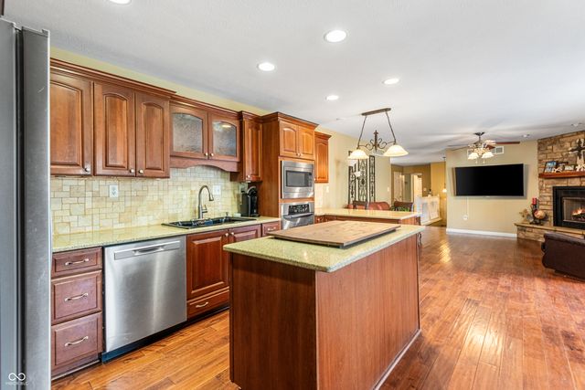 6370 W State Road 46, Columbus, IN 47201