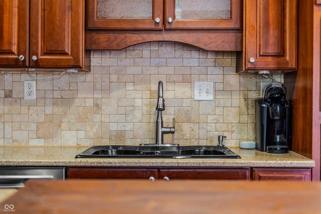 6370 W State Road 46, Columbus, IN 47201