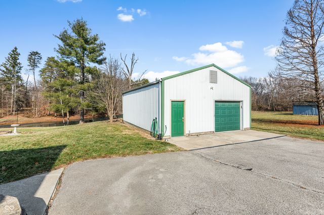 6370 W State Road 46, Columbus, IN 47201