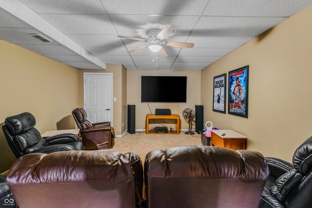 6370 W State Road 46, Columbus, IN 47201