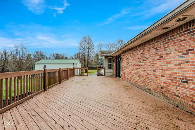 6370 W State Road 46, Columbus, IN 47201