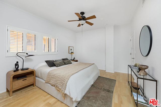 828 N Hudson Avenue 214, Los Angeles, CA 90038