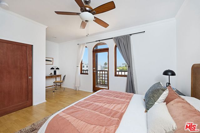 828 N Hudson Avenue 214, Los Angeles, CA 90038