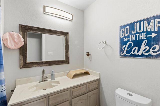 11160 Stanfield Road, Azle, TX 76020