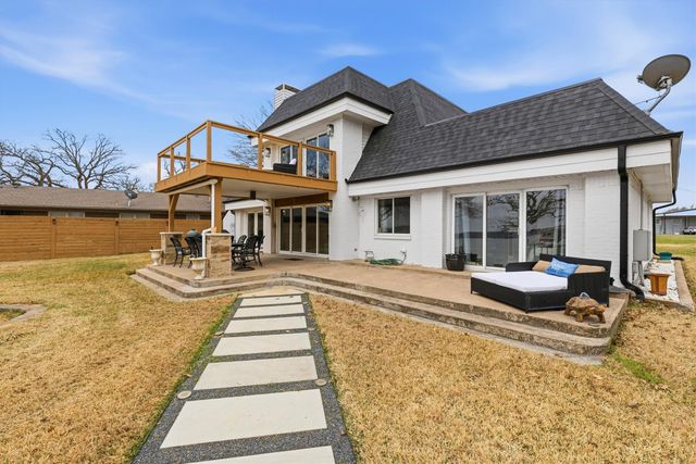 11160 Stanfield Road, Azle, TX 76020