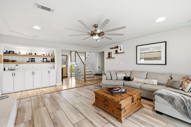 11160 Stanfield Road, Azle, TX 76020