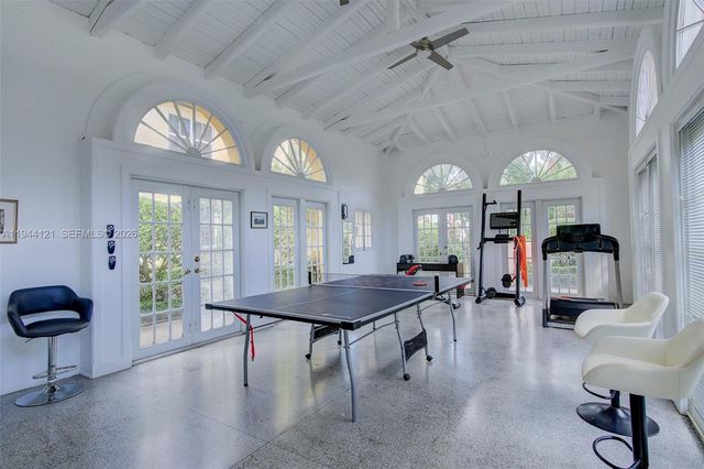 4867 Ponce De Leon Blvd A, Coral Gables, FL 33146