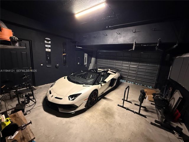 4867 Ponce De Leon Blvd A, Coral Gables, FL 33146