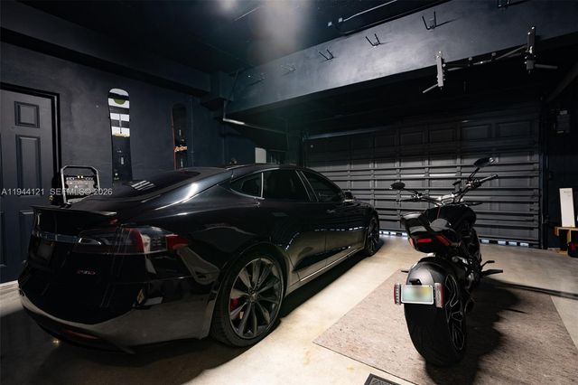 4867 Ponce De Leon Blvd A, Coral Gables, FL 33146