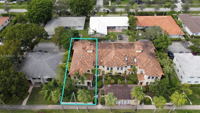 4867 Ponce De Leon Blvd A, Coral Gables, FL 33146