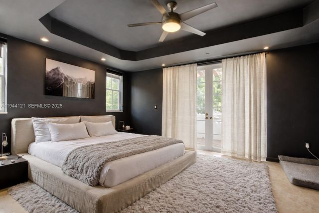 4867 Ponce De Leon Blvd A, Coral Gables, FL 33146