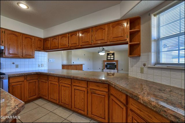 573 BLUFF CANYON Circle, El Paso, TX 79912