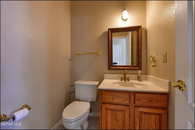 573 BLUFF CANYON Circle, El Paso, TX 79912