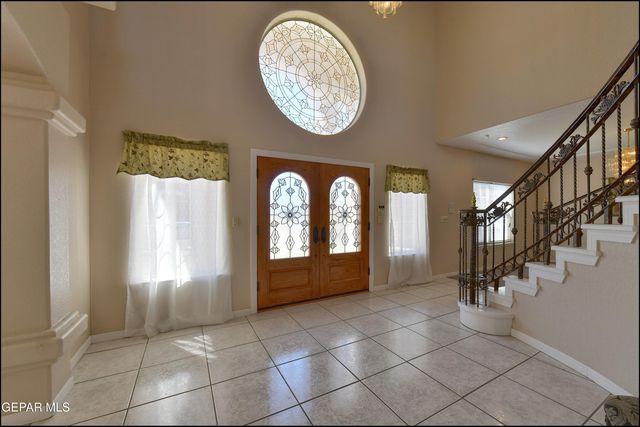 573 BLUFF CANYON Circle, El Paso, TX 79912