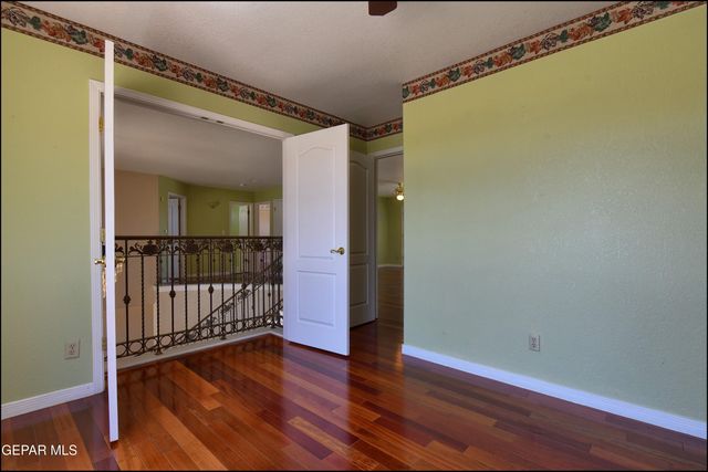 573 BLUFF CANYON Circle, El Paso, TX 79912
